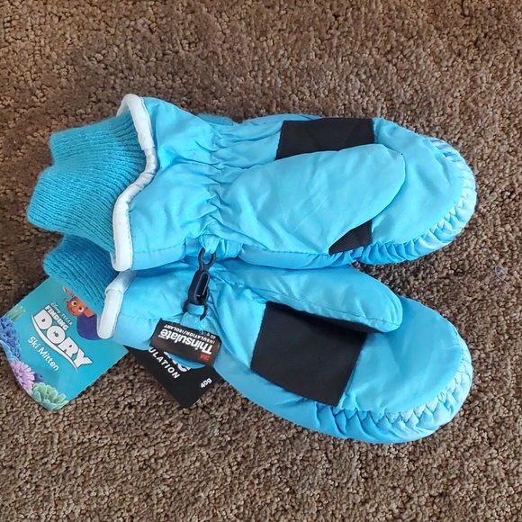 Girls Child Finding Dory "Just Keep Swimming" Snow Ski Mittens ages 4 to 8  NWT - Picture 3 of 3